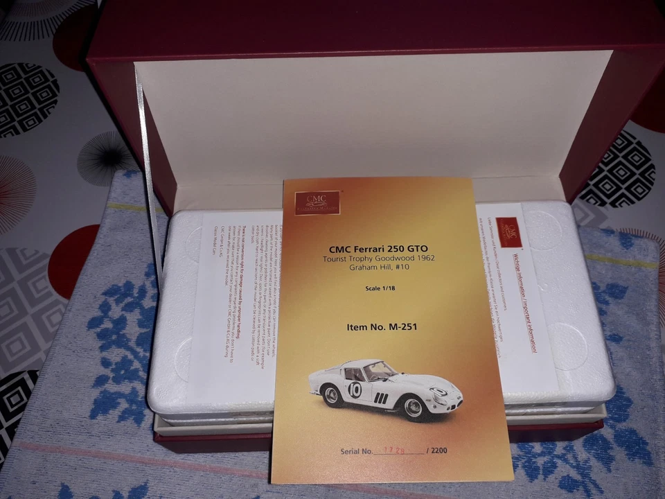 FERRARI 250 GTO GOODWOOD 1962 GRAHAM HILL 1962 1/18 CMC - Photo 3/4