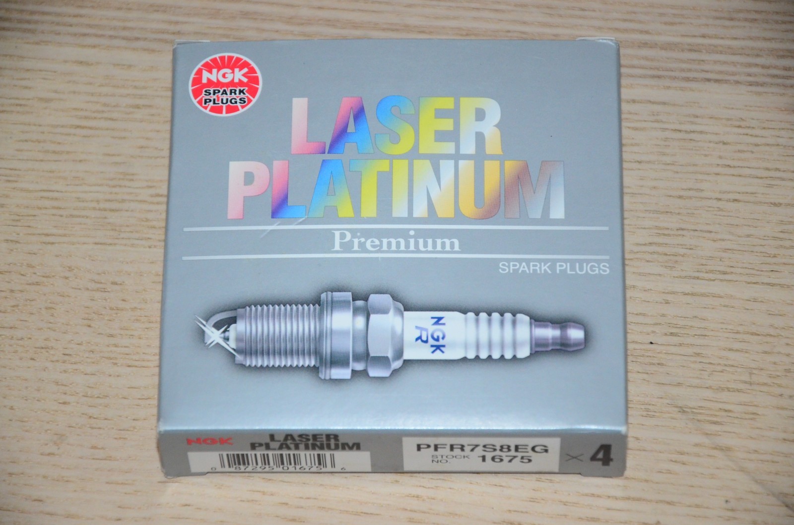 4PC LASER PLATINUM PFR7S8EG 1675 SPARK PLUG FOR NGK A3 A4 A5 TT TIGUAN #1675