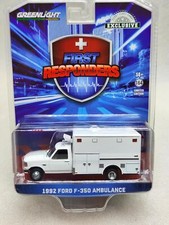 Greenlight - 67061 Model car 1992 Ford F-350 Ambulance - 7cm Scale 1/64