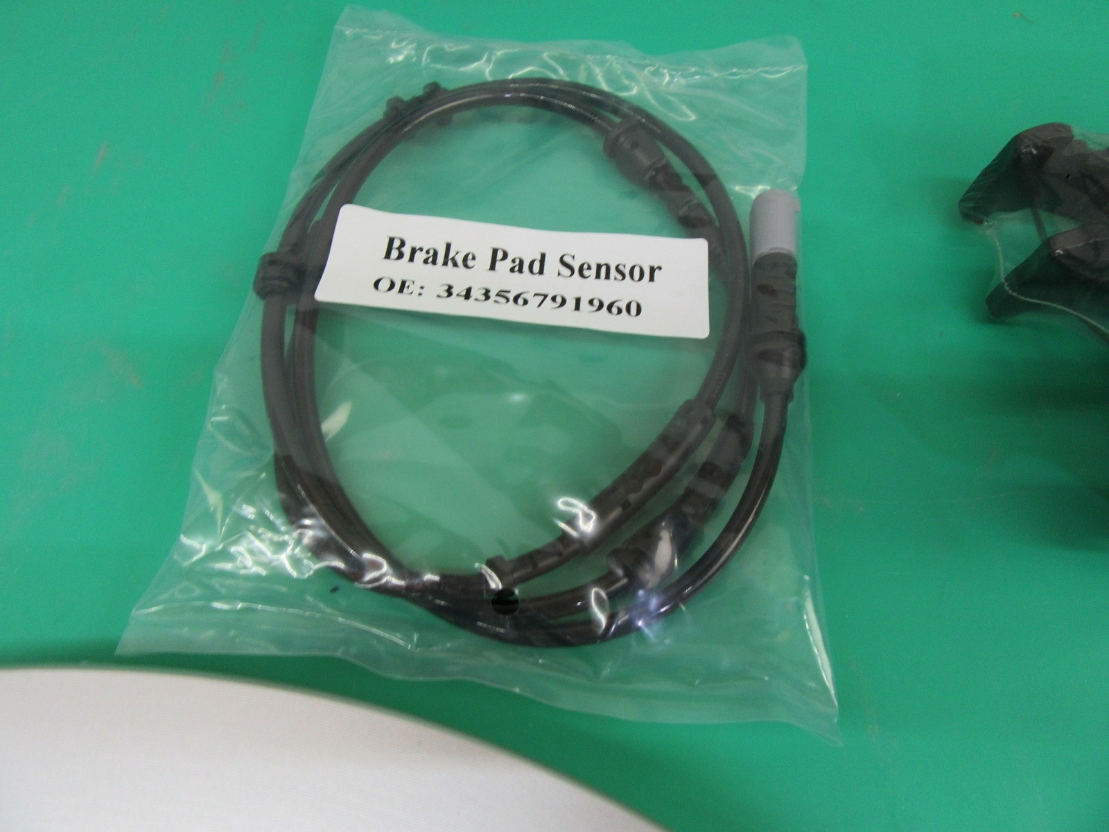 Rolls Royce Ghost rear brake pads rotors + wear indicator