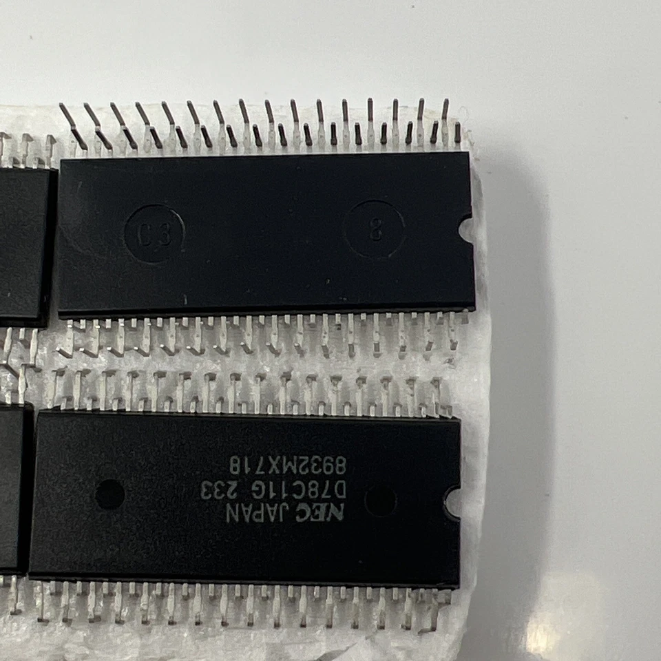 1 NEC UPD78C11G 233 8-BIT Single-CHIP Microcomputer Analog Digital Conversion - Image 3 of 4
