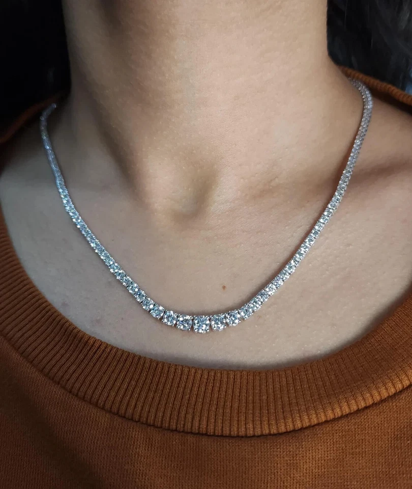 Collar de tenis redondo de 16" de diamantes graduados creado en laboratorio de 20 quilates de oro blanco de 14 quilates Foto 2 de 4