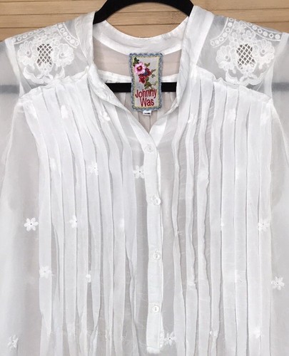 Johnny Was Boho Tunic Top Blouse White Lace Pintuck Eyelet Detail Cotton XS - Picture 2 of 7
