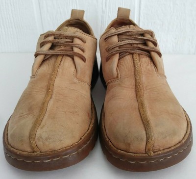 born shoe laces