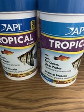 TROPICAL FLAKES Fish Food 5.7-Ounce Container