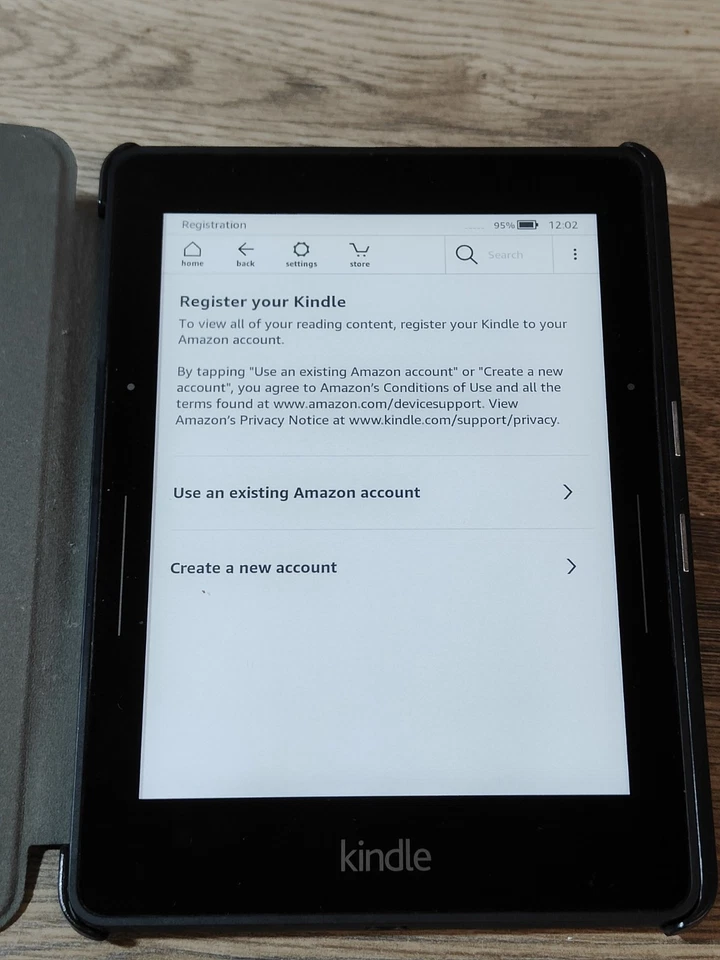 Amazon Kindle Voyage (7th Generation) 4GB, Wi-Fi, 6 inch - Black - Image 2 of 4
