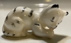 Vintage Handpainted Porcelain Cat Licking Paw Figurine Japan ? EUC — photo 1