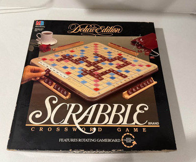 Vintage Deluxe Edition Scrabble Rotating Game Board