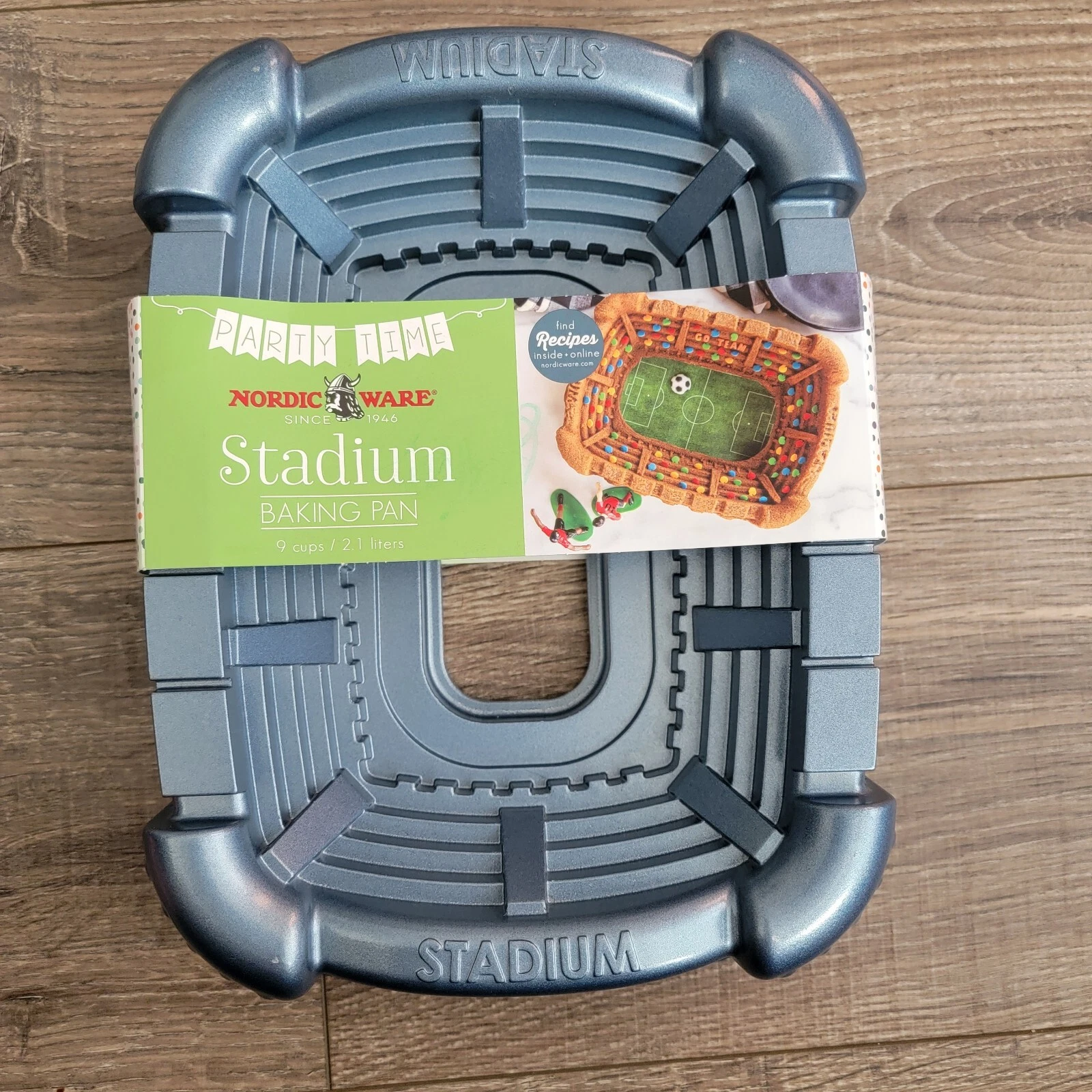 Nordic Ware Football Stadium Arena Baking Pan Cake Pan Bundt Pan Blue