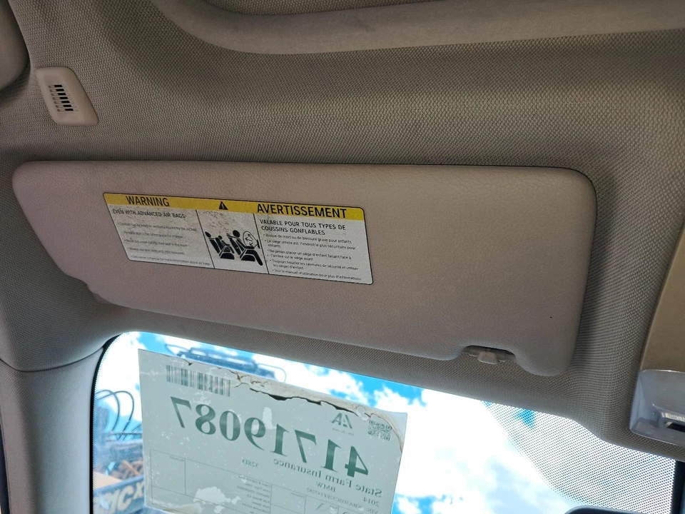 Para-sol esquerdo usado serve: 2014 Bmw 328I Illumination Sdn L. Esquerda grau A - Imagem 2 de 4