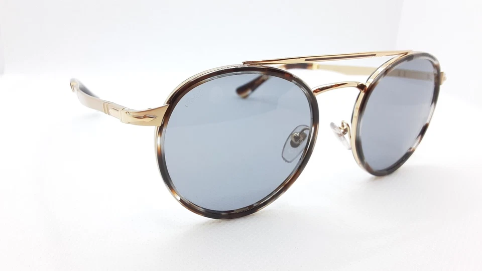 Gafas de sol Persol PO2467-S 1100/R5 doradas y rayas marrones y humo con lentes grises Foto 4 de 4