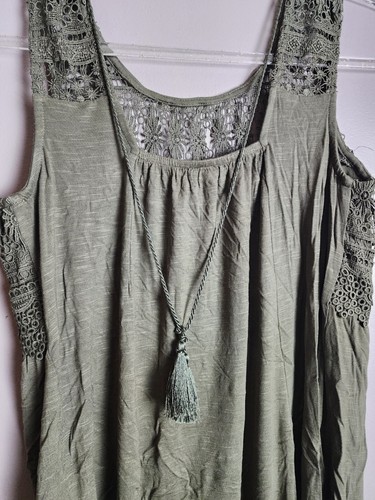 Maurices Women's Sleeveless Forest Green Lace Top Tank Blouse Size S - Picture 4 of 5