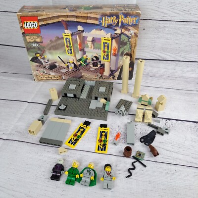 As Is Incomplete LEGO 4733 Harry Potter Dueling Club 2002 w/ Minifigures