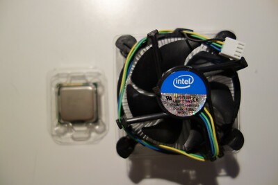 Intel Celeron G530 SR05H 2,4GHz LGA1155 Boxed mit (unbenutztem) Kühler