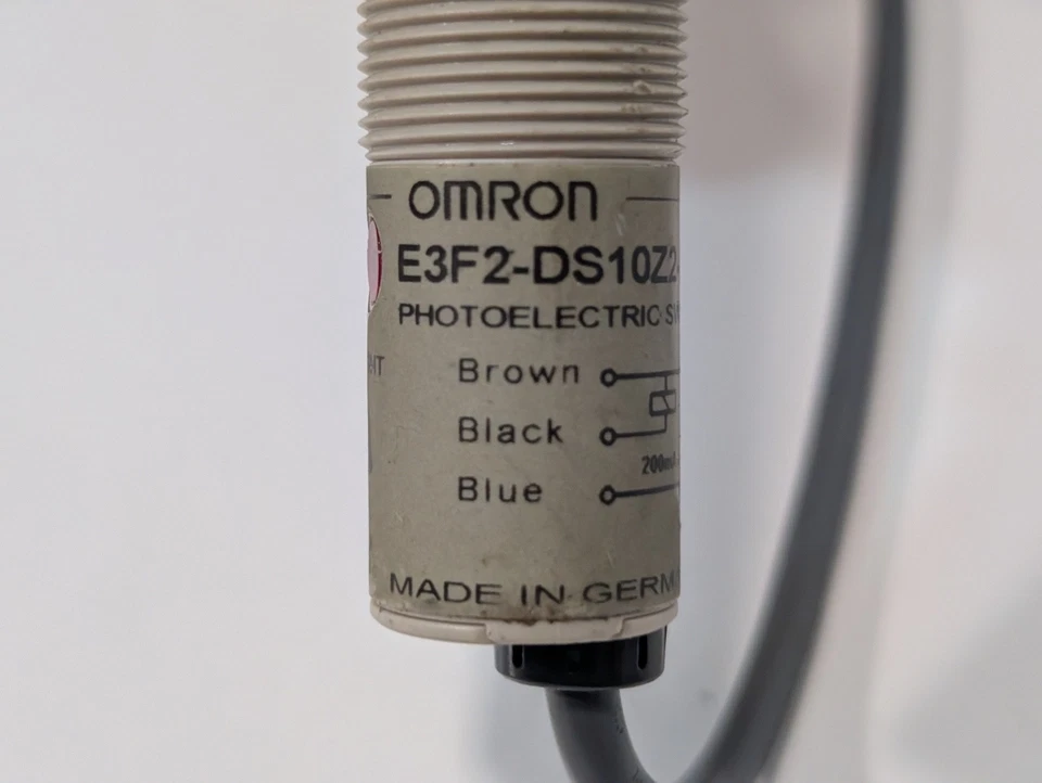 Omron E3F2-DS10Z2-N Diffuse-Reflective Dark-On Photoelectric Sensor Switch - Image 4 of 4