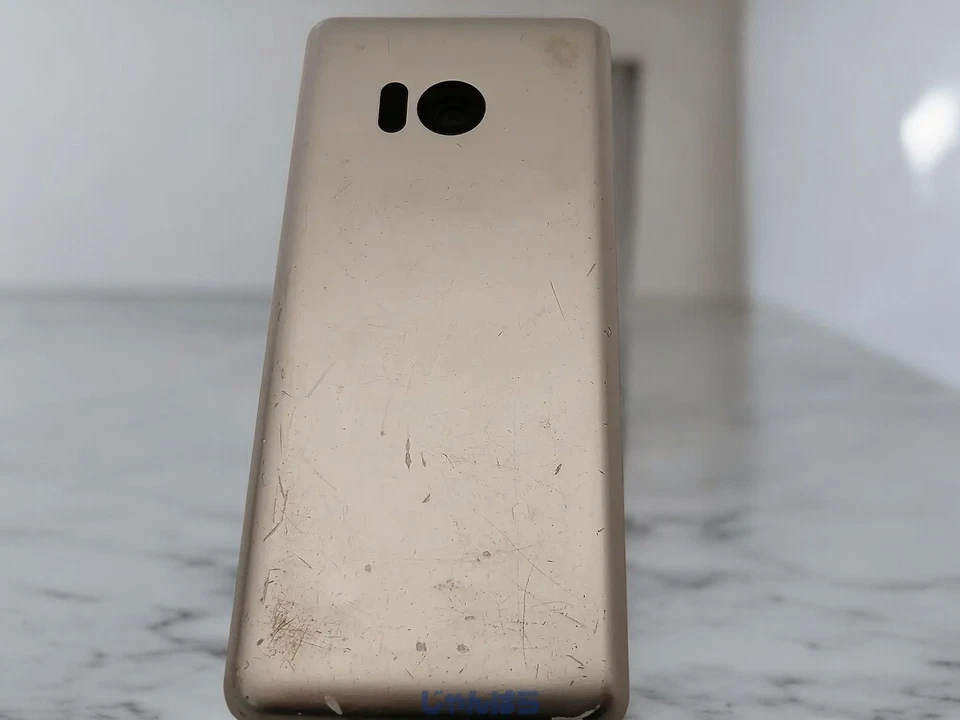 Sharp AQUOS SH-02L Keitai Flip Phone Gold Desbloqueado SIM Libre de Japón Usado - Imagen 3 de 4