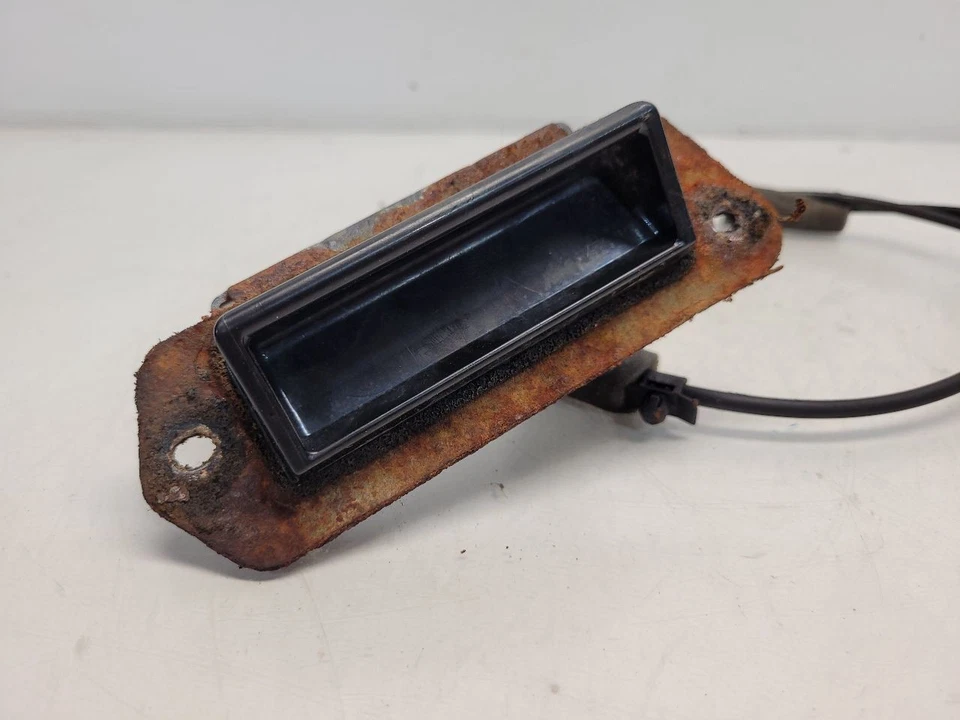 Manija de puerta levadiza trasera Honda Pilot 2003-08 con cable Foto 2 de 4