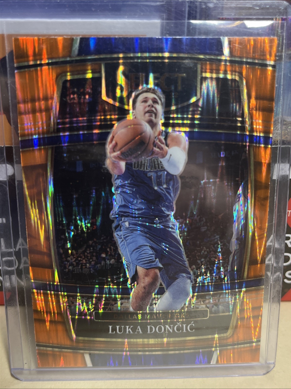 2021-22 Panini Select Basketball LUKA DONCIC #12 ORANGE FLASH PRIZM Dallas Mavs!