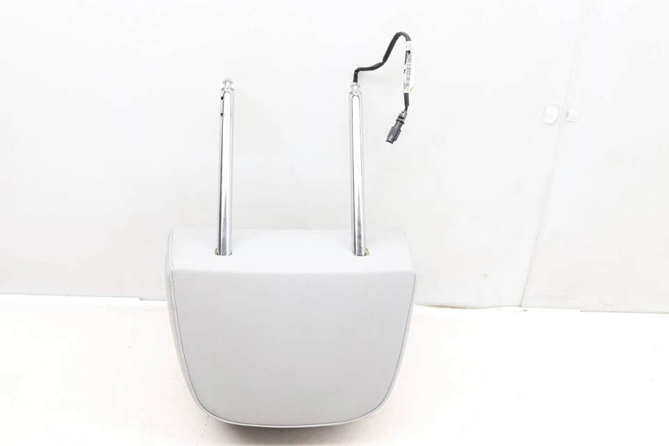 2012-2014 BMW M5 4,4 л - передний подголовник / подголовник 7844299 - Изображение 4 из 4