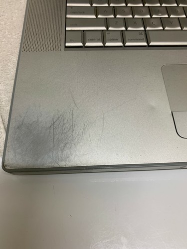 Apple inizio 2008 MacBook Pro schermo 15,4" - PARTI/RIPARAZIONE!!!! - Foto 2 di 3