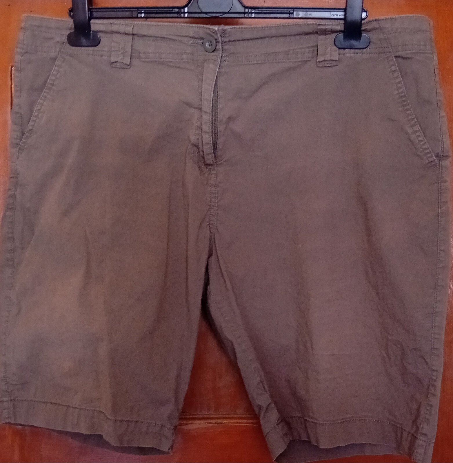 Mountain Warehouse Size 18 Khaki Shorts Good Condition 💚🩶💚