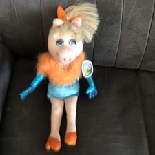 The Muppets Miss Piggy Plush Doll Jim Henson Nanco W/ feather Boa 10 NWT