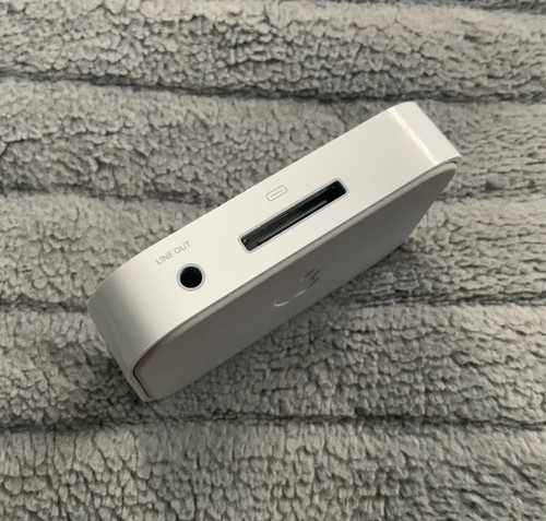 iPod Classic 3rd / 4th Generation Dock station (for40GB or less) re.4A/4B - Picture 3 of 8