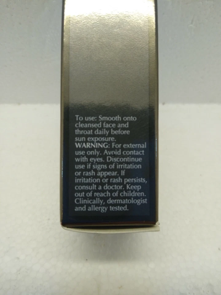 Elizabeth Arden INTERVENE Pause & Effect Moisture Cream SPF15 - 0.25 oz - Image 3 of 4
