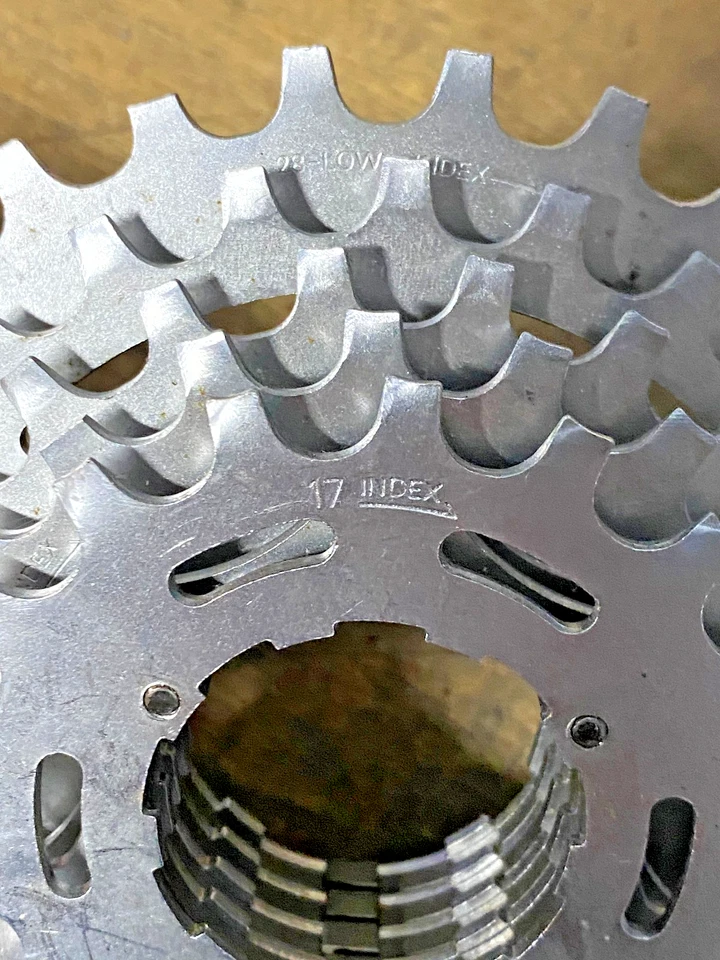 Lote de 4 casetes de bicicleta 15-30T, 17-28T, 15-32T, 15-28T sin marca NOS Foto 4 de 4