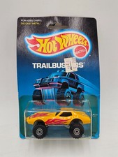 1988 Hot Wheels YELLOW MONSTER VETTE w FLAMES Trailbusters #3716 NOS