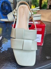 JOURNEE Tabatha women's dress sandals. Size 7M. NWT, NIB