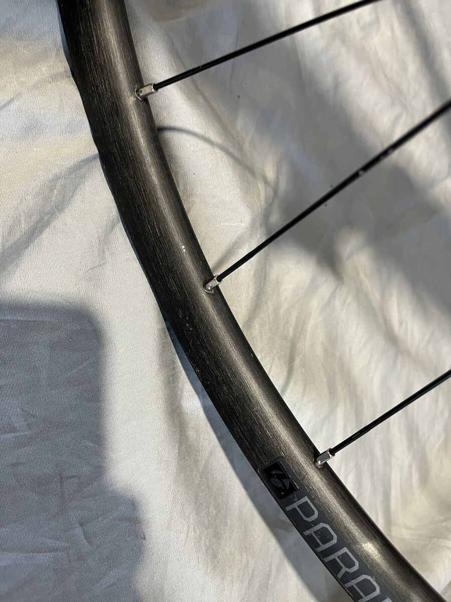 Bontrager Paradigm Wheelset 700c Tubeless 142/100mm 12mm Bontrager Paradigm Wheelset 700c Tubeless 142/100mm 12mm