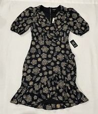 Express Women's dress size XXS  V Neck  New With Tags Dress