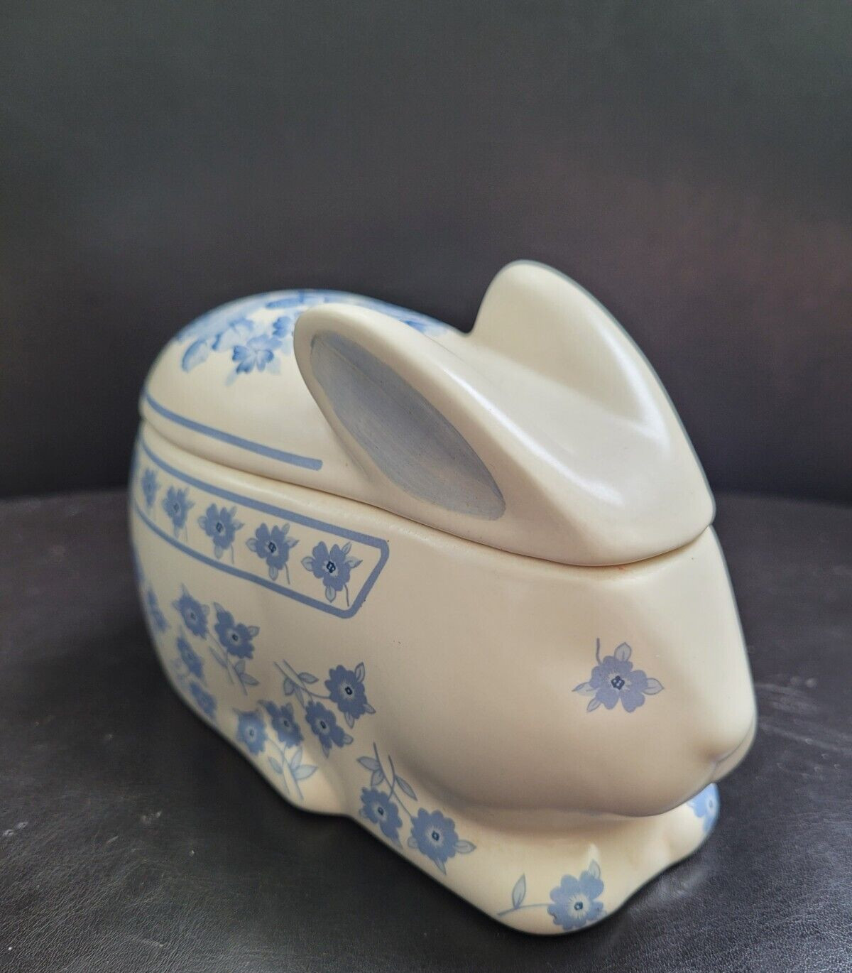 Vtg Crowning Touch Collection Floral Bunny Jewelry Trinket Box Ceramic Keepsake