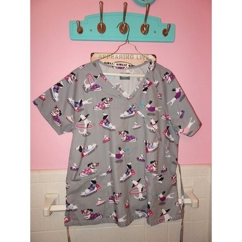Butter Soft Originals Grey Dogs Scrub Top L dachshund skateboards vet tech - 第 4/8 張圖片