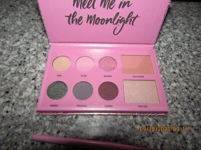 Ulta Eye & Face Palette + Brush 6 Shadow Colors, Highlighter, & Blush SEALED