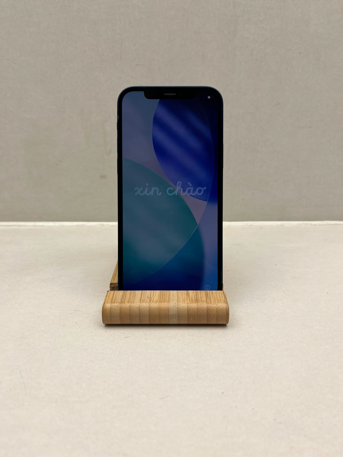 Foto 2 van Apple iPhone 12 Blau 128GB – Gebraucht – Tonprobleme
