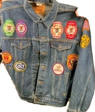 Vintage Levi’s 70507 Denim Jacket L NRA Hunting Gun Patch Custom USA Made Look
