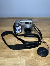 Olympus CAMEDIA C-4000 Zoom 4.0MP Digital Camera - Silver W/ Strap