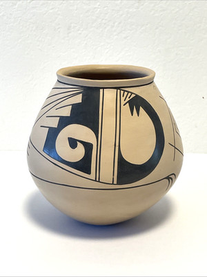 Vintage Nicolas Quezada Mata Ortiz Art Pottery Olla Pot Vase 5.5''