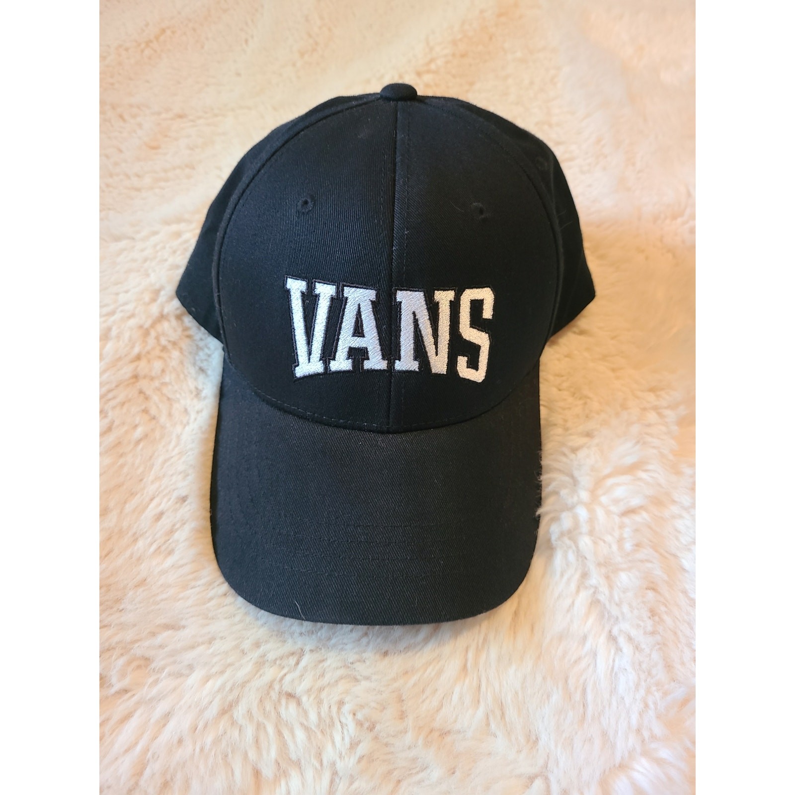 Vans Black Snapback baseball hat - image 1