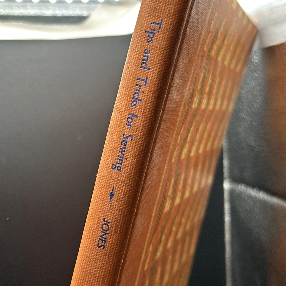 RARO VINTAGE MODISTA Cinta Medida ALFILETERO CORPIÑO Caja Original + LIBRO Foto 4 de 4