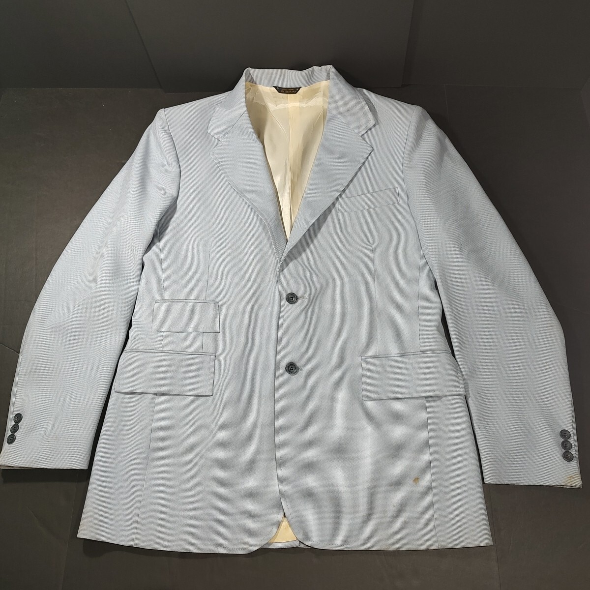 Pyramid Azure Blue Textured Glass Is Designed By Nathan Allan