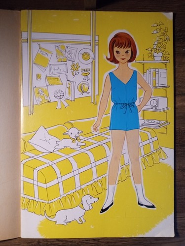 Muñecas de papel Betsy McCall 1360 ©️1965 1968 - Imagen 4 de 12