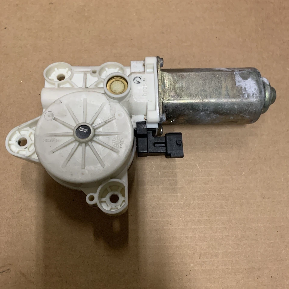 Mortero ventana trasera izquierda SAAB 9-3 12758922 usado Foto 2 de 2