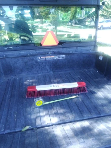 1) *New* Harper Brush / Broom #2324. Fine Sweep 24" Replacement Head. **Cheap**