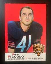 1969 Topps - Brian Piccolo #26 Name Misspelled as Bryon and Bryan (RC)