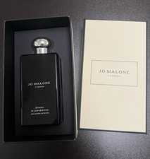 Hinoki & Cedarwood Jo Malone London 香水- 一款2024年新的中性香水