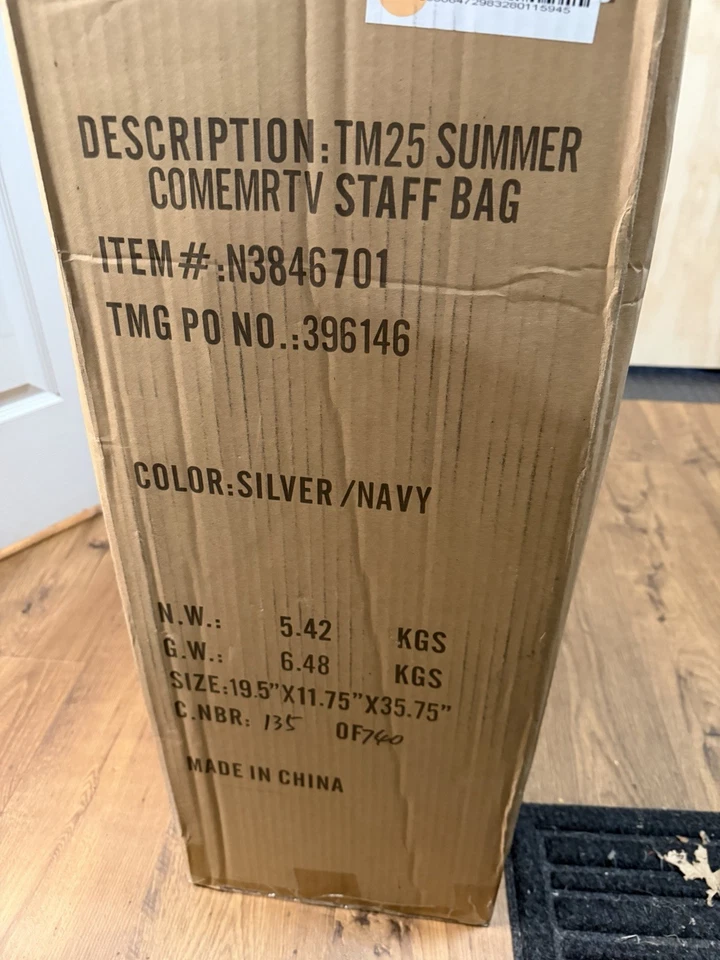 Bolsa de golf TaylorMade Heritage Staff 6 vías superior abierta en Estados Unidos 2025 edición limitada Foto 4 de 4