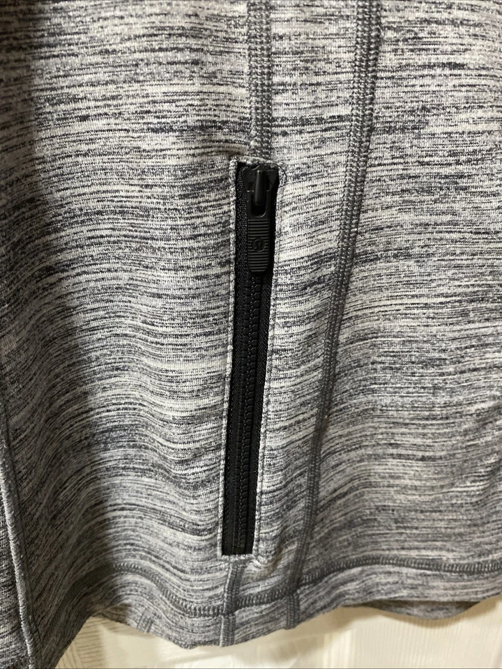 Куртка женская Lululemon Define размер 10 цвет Space Dye Camo Seal серая темно-угольная на молнии - Изображение 4 из 4